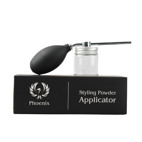 Phoenix Hair Products Hair Styling Powder Applicator met rubberen pomp en reservoir voor gelijkmatige dosering van styling powder.